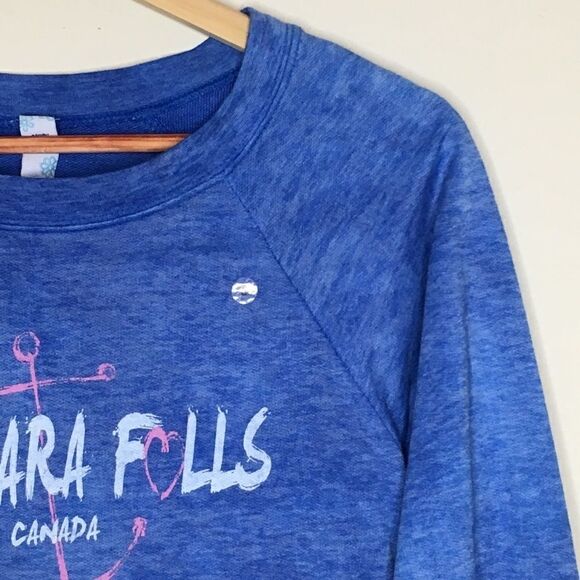 Niagara Falls Sz S Sweater Canada NWT - Picture 1 of 6